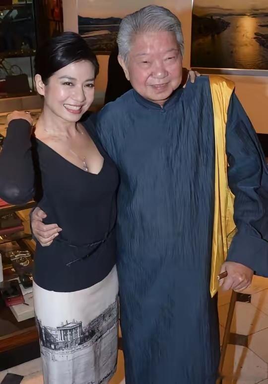 蔡澜是香港四大才子中最没才华的，但最有钱在四大才子中，蔡澜是最没有才华的一位，其