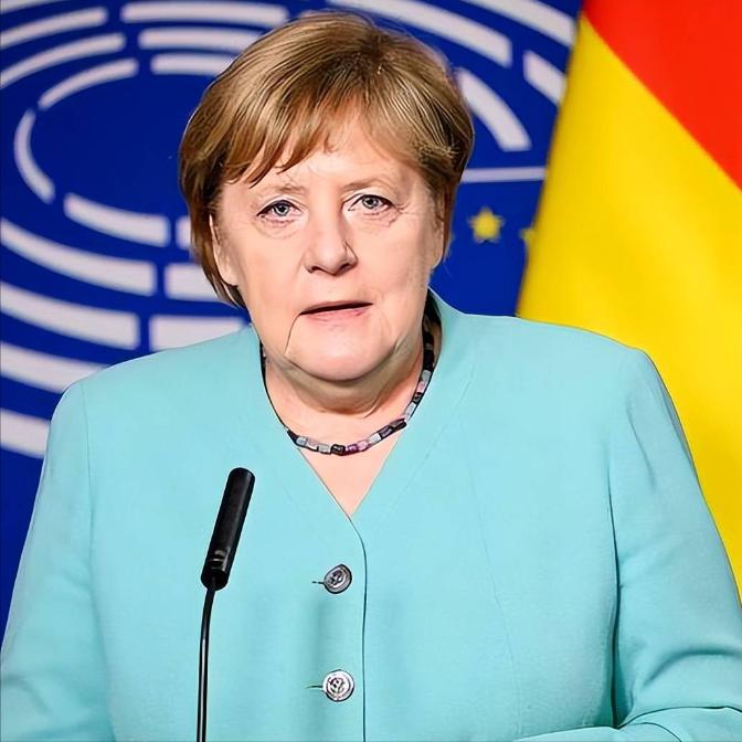 当年默克尔的清醒预言，如今全应验了，网友直呼：姜还是老的辣！谁能想到，俄乌冲