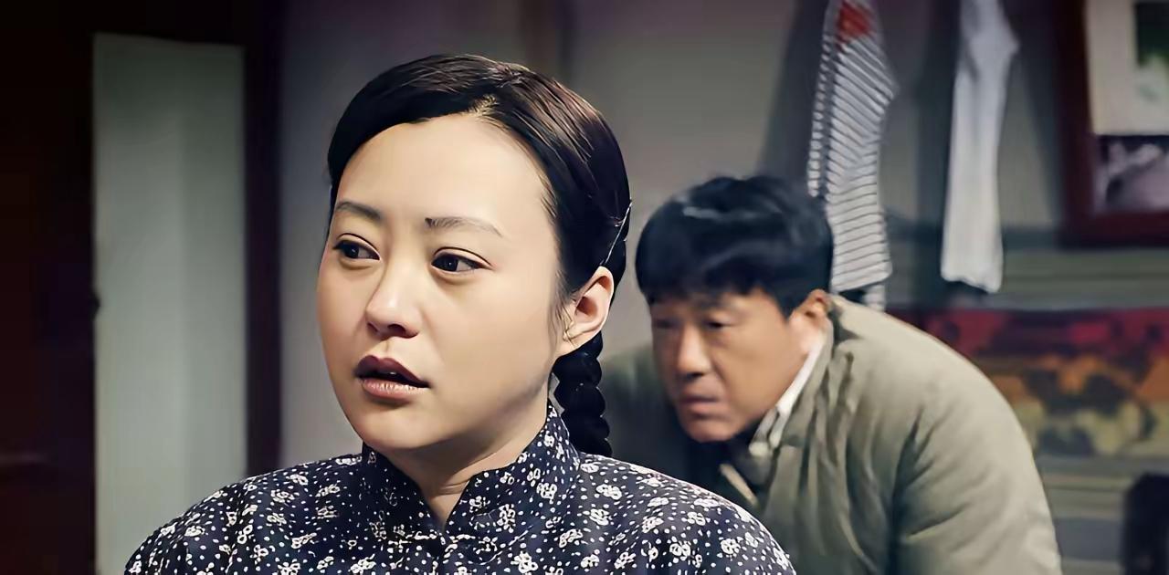这个女的有啥好的我一直不明白，傻住喜欢秦淮如什么，还是觉得娄晓娥没有秦淮如漂亮