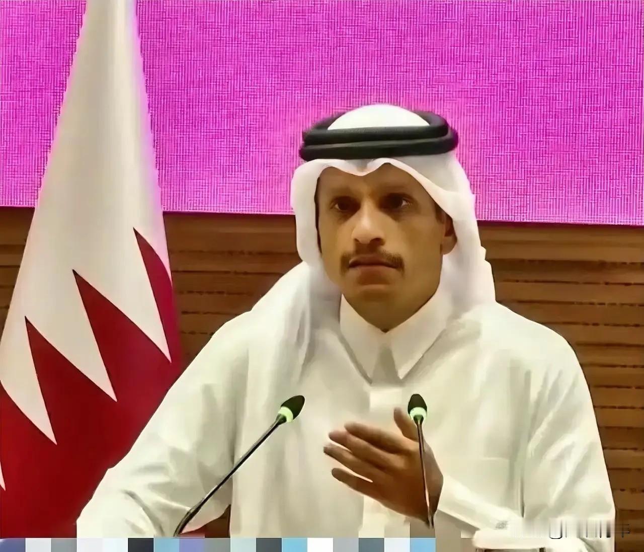 刚看到一条新闻，卡塔尔那边急得跳脚了。他们公开喊话，求别再炸民用设施了，说的是海