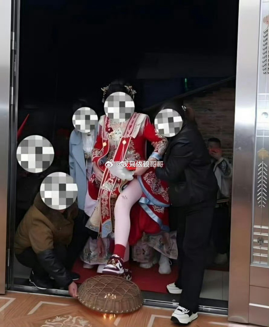 婚礼结束后新娘拿到底片看天都塌了吧