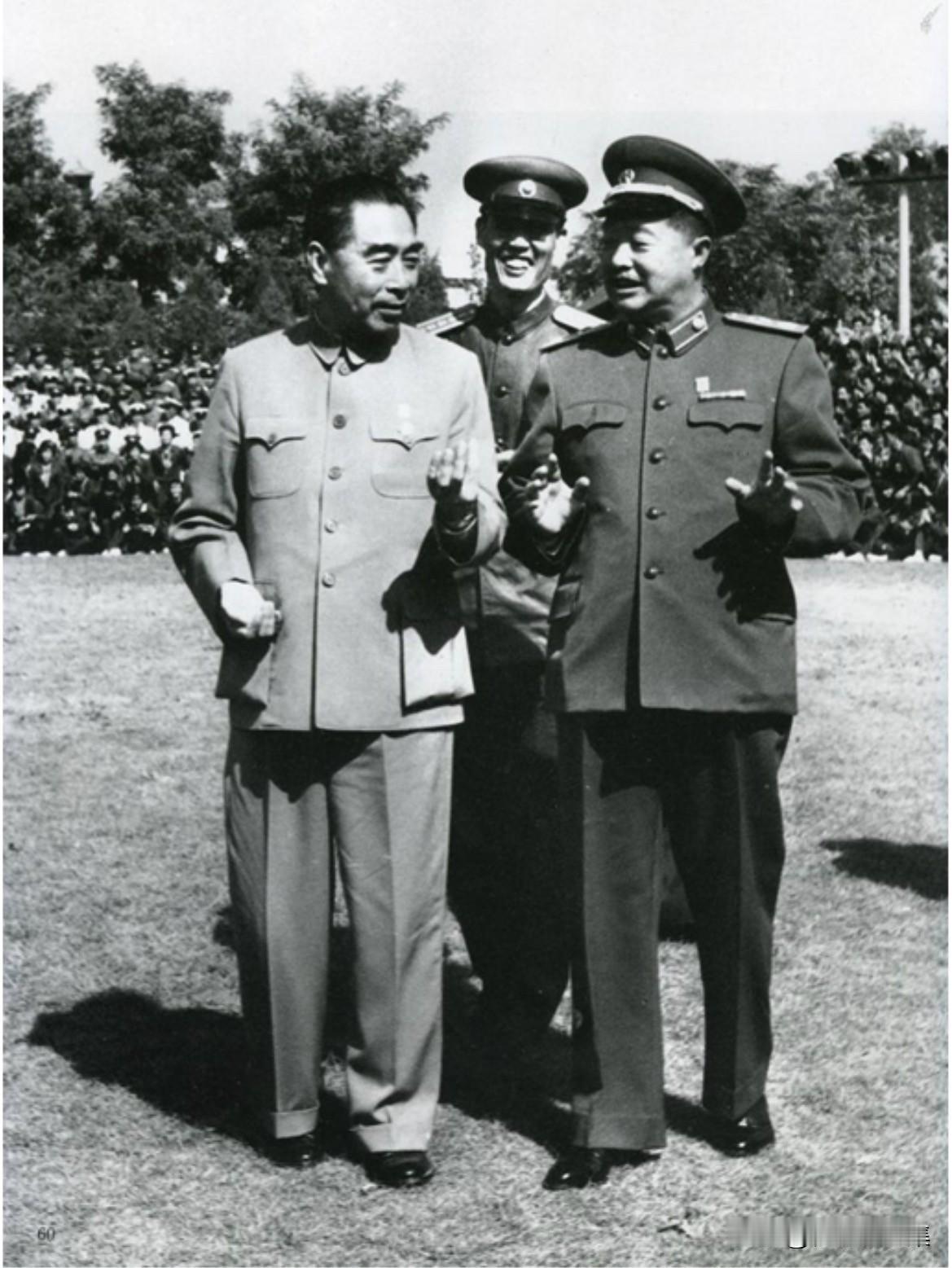 1959年10月5日，国庆庆典后，中共中央主席毛泽东、副主席刘少奇、周恩来、朱德