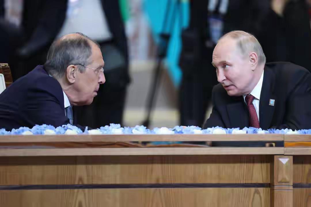 普京召集全体高层，唯独不见拉夫罗夫到场，俄高层又要洗牌了？