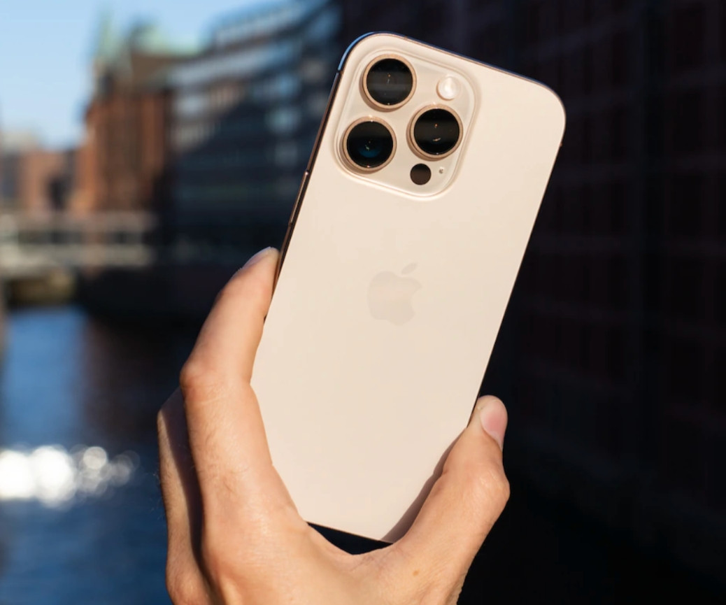 虽然iPhone16Pro现在很便宜，才5000块左右，但我不建议买，原因是