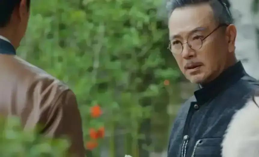 1944年，保定一条破巷子，四婆把美军飞行员塞进自家柴房，一藏就是17天。