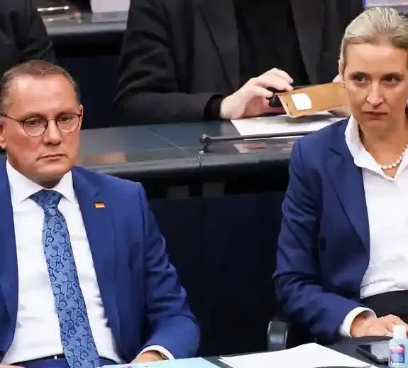 周五，德国国内情报机构将极右翼德国选择党（AfD）列为极端组织，并称该党对民主构
