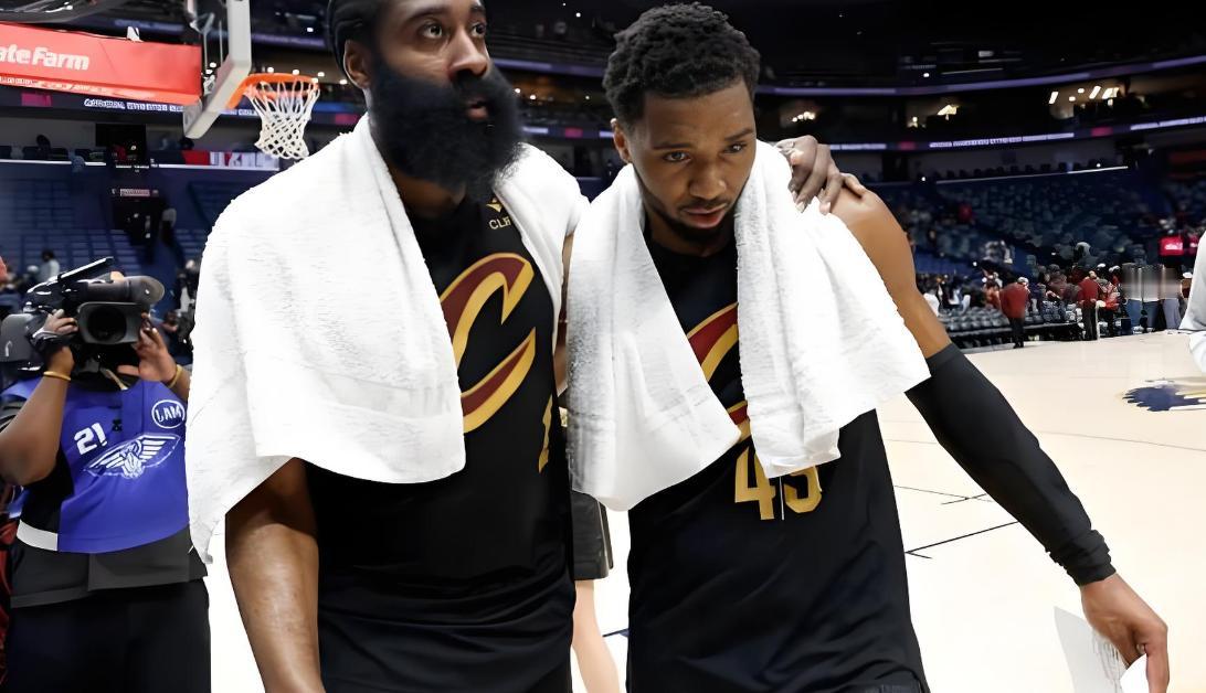 是战略放弃还是不在状态？米切尔和哈登同时拉跨骑士惨败猛龙22分，米切尔及哈登