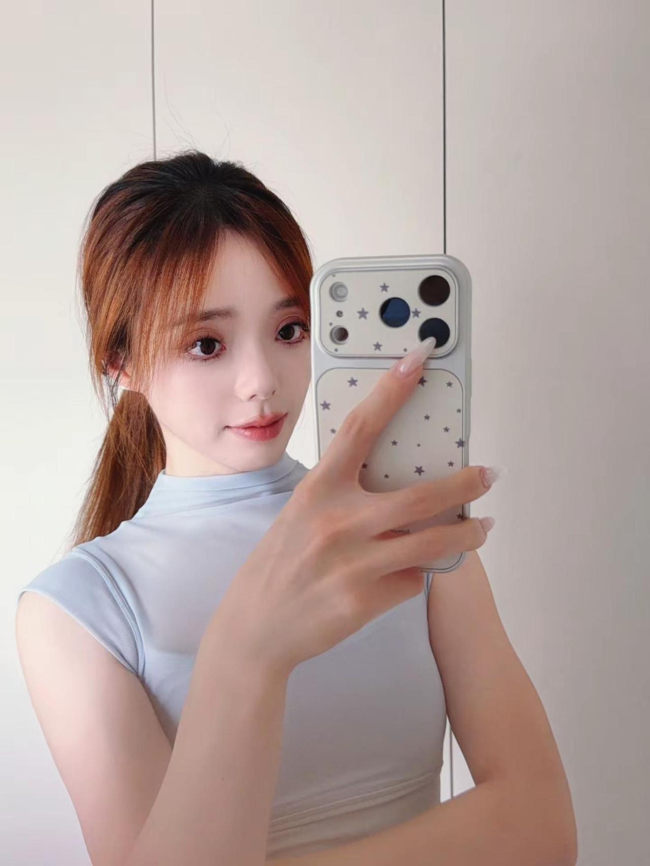 当你不再焦虑，这世界便开满了花。瑜伽穿搭瑜伽服ootd瑜伽服搭配今日瑜伽服