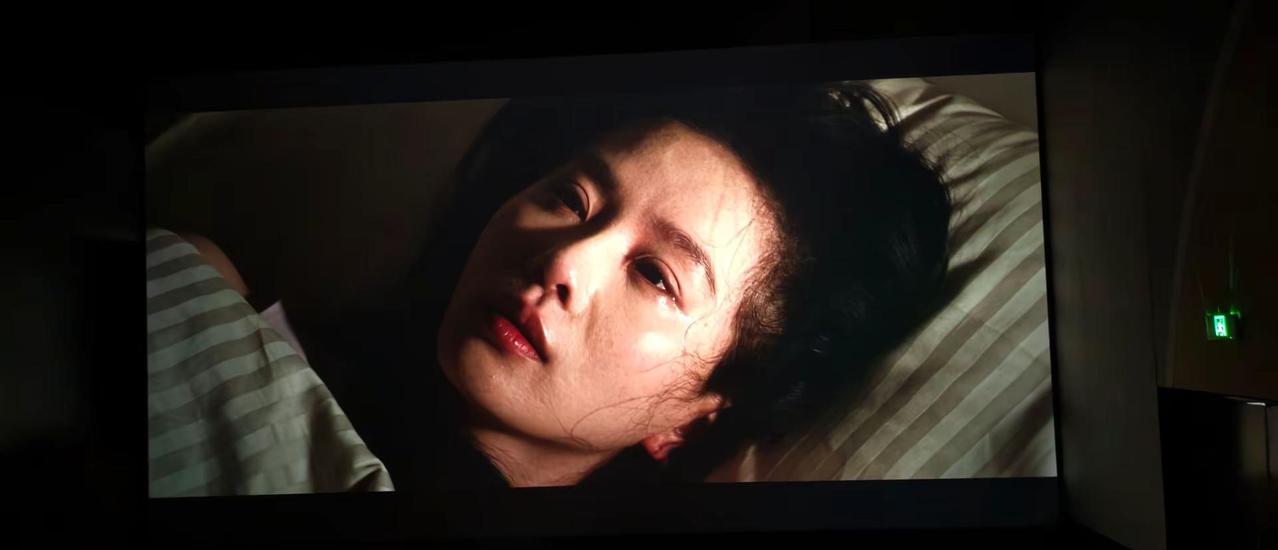 电影《惊蛰无声》告诉我们：幸福是可以演出来的万家灯火的背后是出轨是欺骗良心