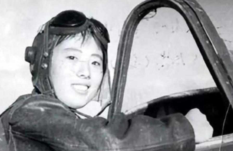 1964年，许世友的女儿陪朋友去参加招飞体检，院长一眼就看中了她，刚要拿笔登记