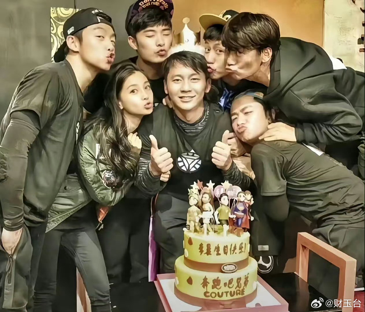 曝李晨郑恺陈赫Angelababy上海聚餐时光匆匆，当年一起奔跑的情谊依旧没变，