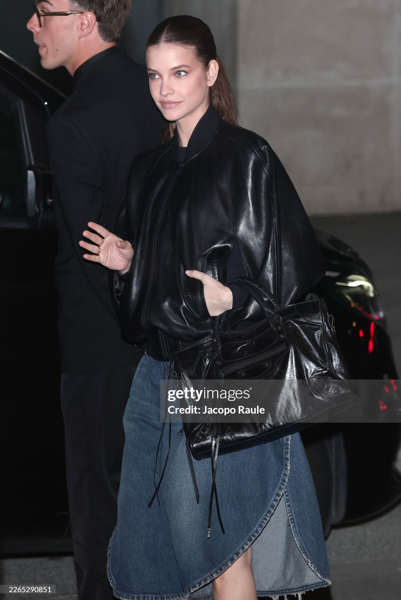 BarbaraPalvin｜巴黎世家大秀超模BarbaraPalvin亮相