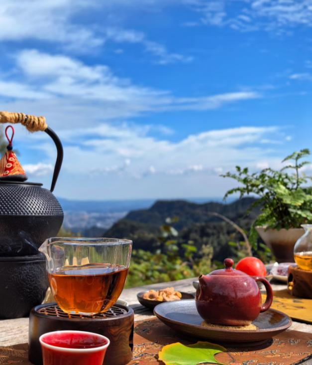千万别小看，临走前把茶喝干净的人！老辈常说，喝茶最见人品。一个人临走前，会主