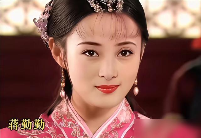 《甄嬛传》最大骗局：拒演纯元，根本不是为了艺术。导演郑晓龙一句话，戳破了所有