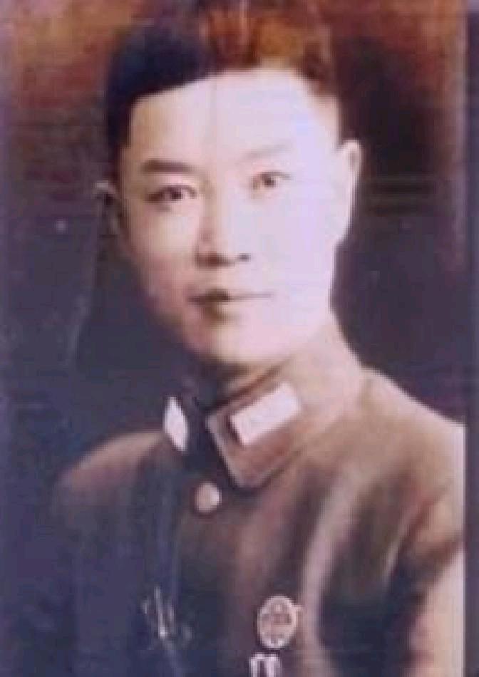 1952年时，原国军中将柏辉章被判处了枪决之刑，柏辉章至死都想不明白自己抗日有功