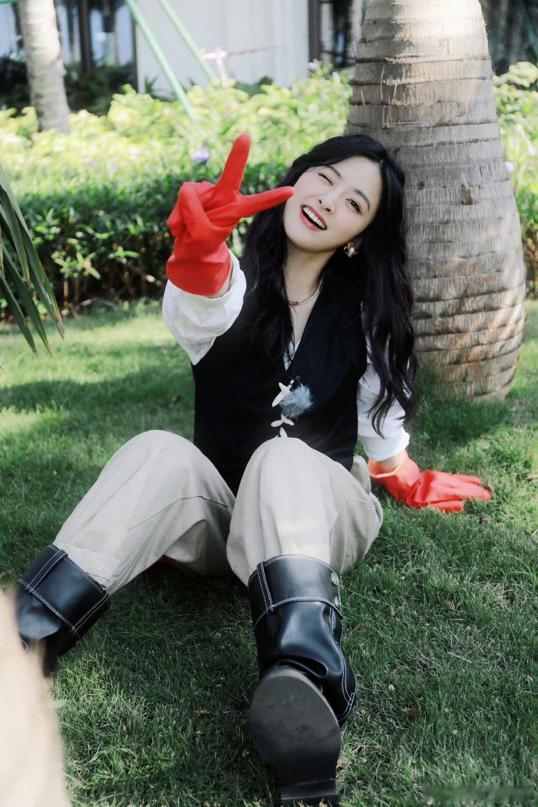 哑嗓的姐传话的妹和无能的老板亲爱的客栈原来亲爱的客栈藏着这么多笑点！岚姐准备给迟