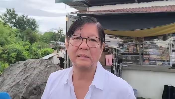 中菲前几天那场闭门磋商，谈完压了整整三天才敢深夜发通报，明眼人一看就懂——菲律宾