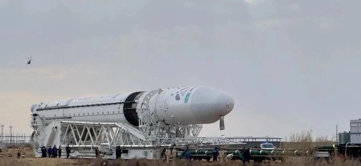 Soyuz5运载火箭已经运抵发射台，目前计划于4月3日19:00进行首飞。