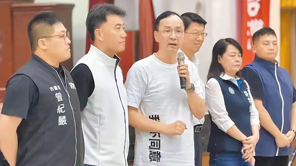 蓝绿终极对决！这场罢免投票将如何撕裂台湾？7月26日，岛内将举行大罢免投票，