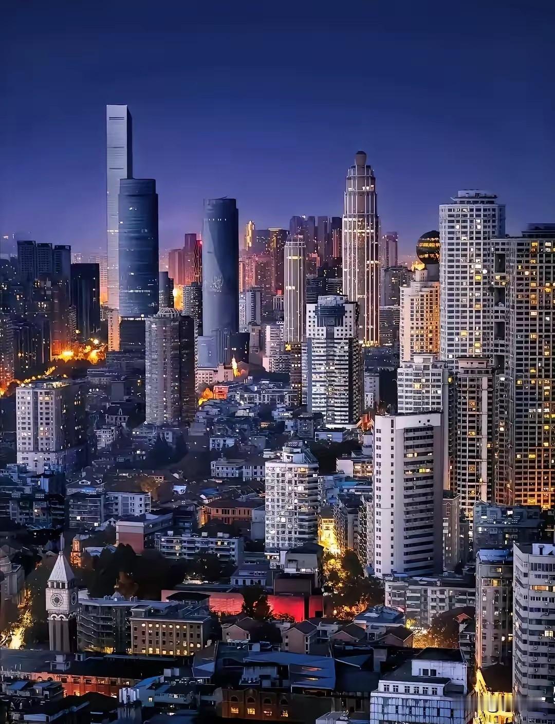 厉害了，武汉要和北上广深掰手腕了！内陆之王省位城市的武汉，绝不甘于只做中部城市领