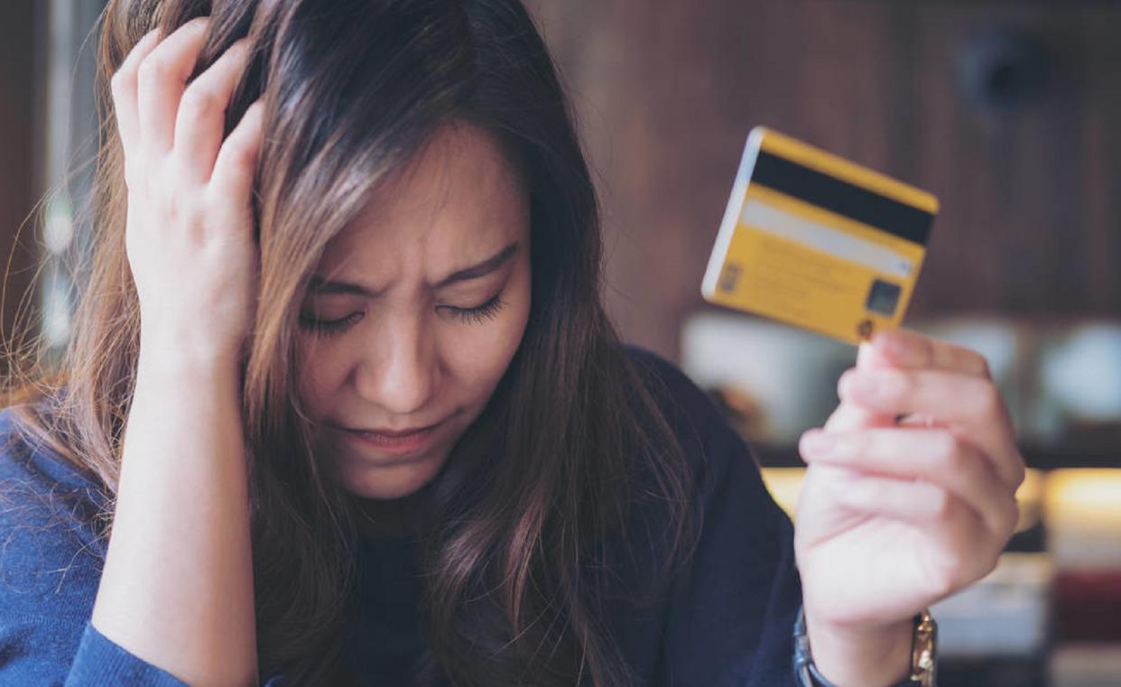 我老公有个同学，一年赚100多万，却一直骗老婆说没钱。两人结婚前几年，是女的养着