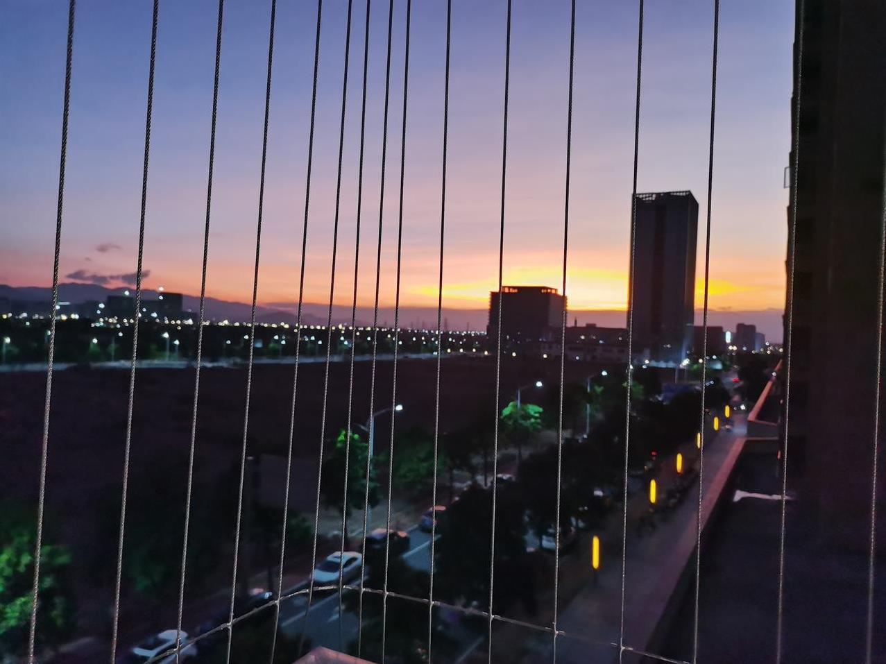 李某55岁，未婚，无儿无女。他哥哥跟他商量，你侄子（他哥哥的儿子）结婚，买房还差