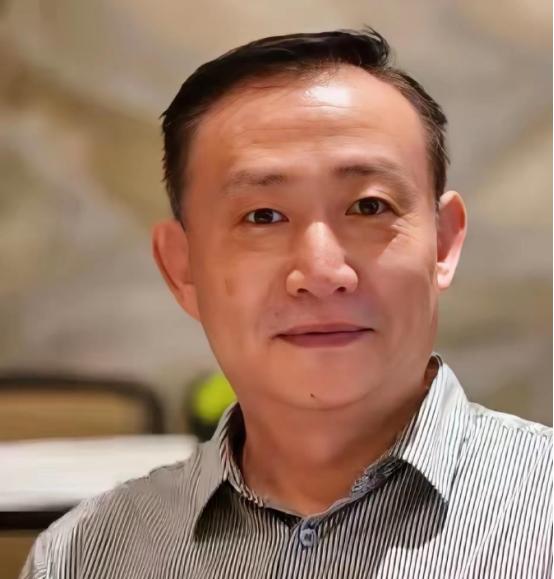别再用"阴谋论"三个字来搪塞了！这就是赤裸裸的现实！卢麒元一句话戳破了所有人