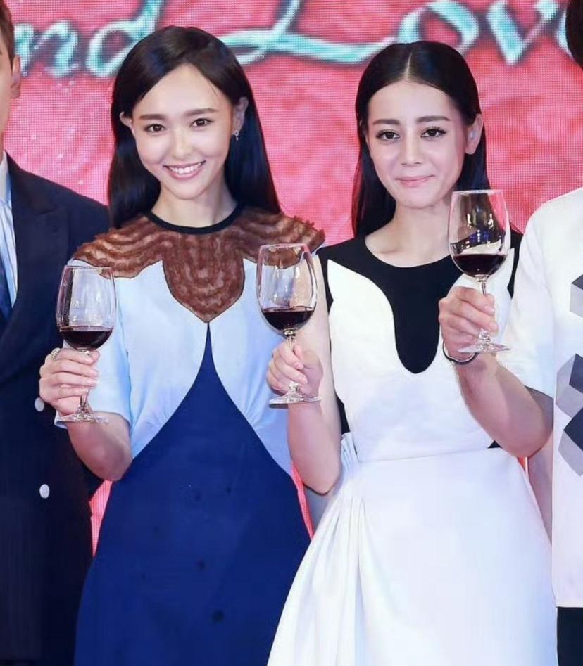 《克拉恋人》当年也不算什么爆剧吧看某人演了个平播剧女二“艳压”了一次女主反
