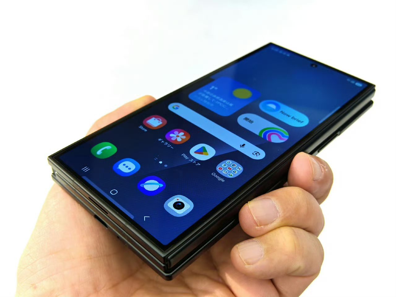 三星首款三折叠手机发布罗永浩谈三星三折叠三星三折叠和华为三折叠的最大区别就是多