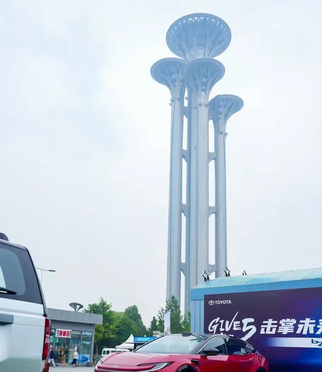 恒大汽车烧掉474亿，倒闭了！高合汽车烧掉100亿，撑不下去！众泰汽车烧