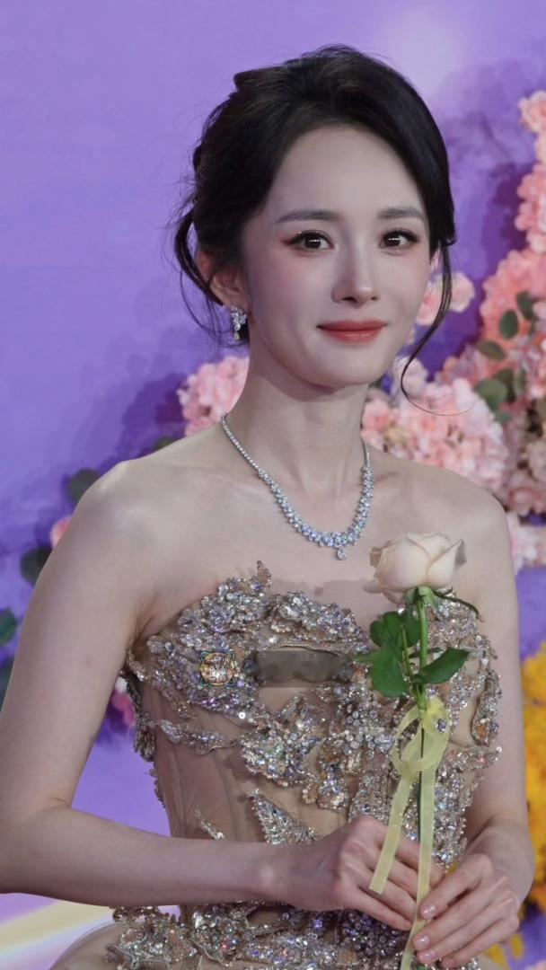 杨幂杨幂杨幂