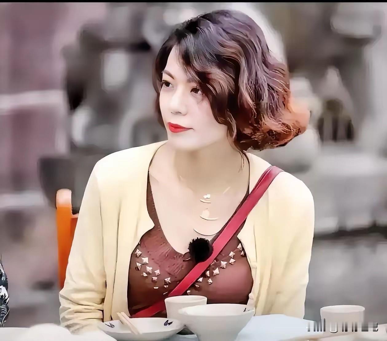 复旦大学教授陈果说：“无论我们活了多久，是70岁，还是80岁，或是90岁，其实，