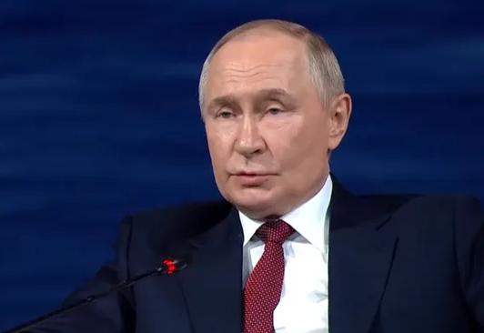 阿联酋突然退群，沙特俄罗斯头疼，中国将迎来关键机遇。28日，全球能源圈传来一