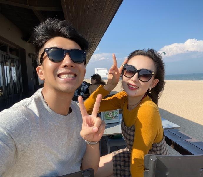 孙绍龙自曝已婚孙绍龙妻子颜值用结婚证见证真爱！孙绍龙自曝已婚，妻子颜值清新脱俗