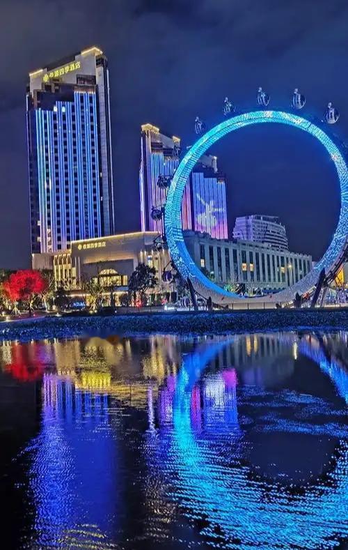 看到有网友在争论嘉兴和苏州到底谁更好？一个说嘉兴地理位置这么优越，经济却差苏