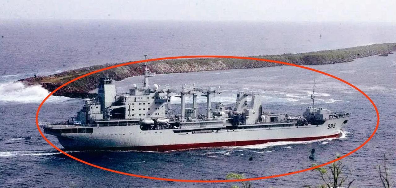 1992年9月，中国1.5亿从乌克兰买回一艘3.7万吨半成品补给舰，哪知道，这艘