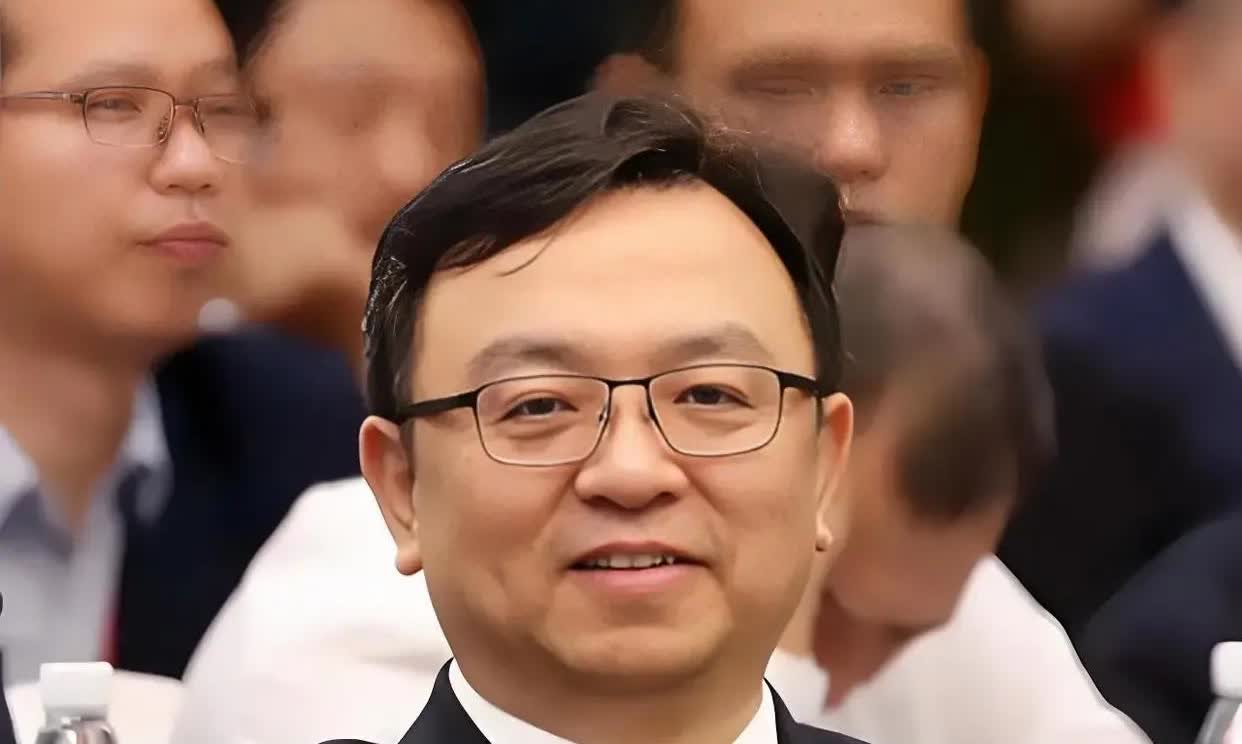 比亚迪2025年全球销量目标定为550万辆，其中国内市场470万辆，海外市场80