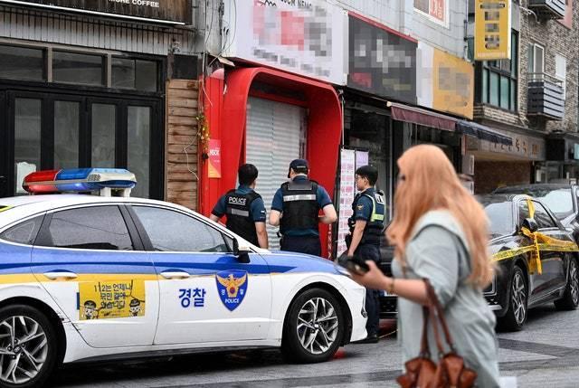 【韩国新林洞披萨店血案祸起经营积怨，经济低迷引爆加盟店主和总部矛盾】海外新鲜事热