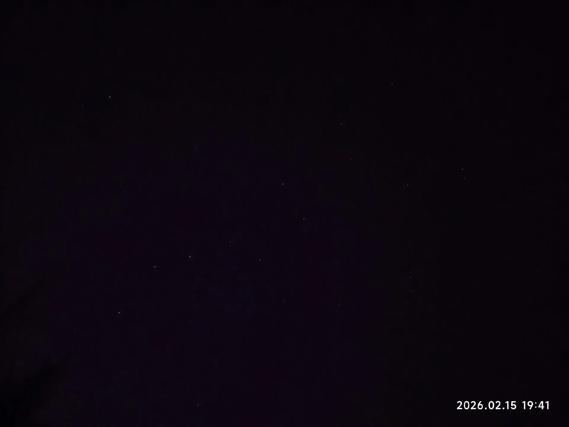 我之所以喜欢和几百年前的光对话， 就是独爱面对宇宙的浩瀚， 再来看看自...