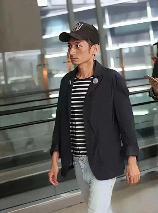 李维嘉怎么突然暴瘦？他到底经历了什么？