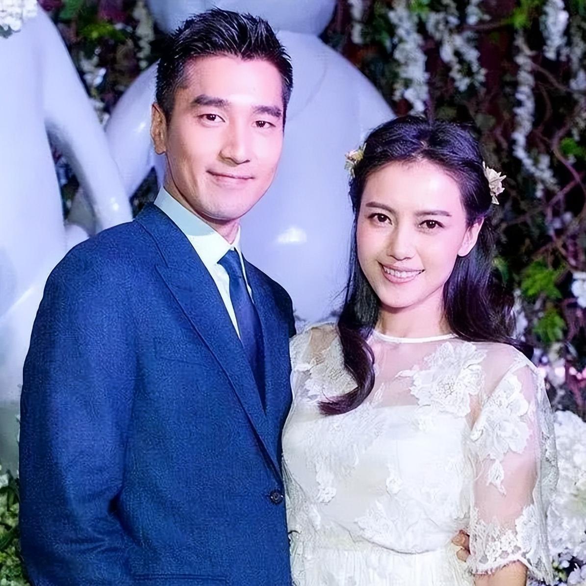 2000年，被高圆圆追得走投无路，张亚东回家就和老婆窦颖（窦唯妹妹）离婚