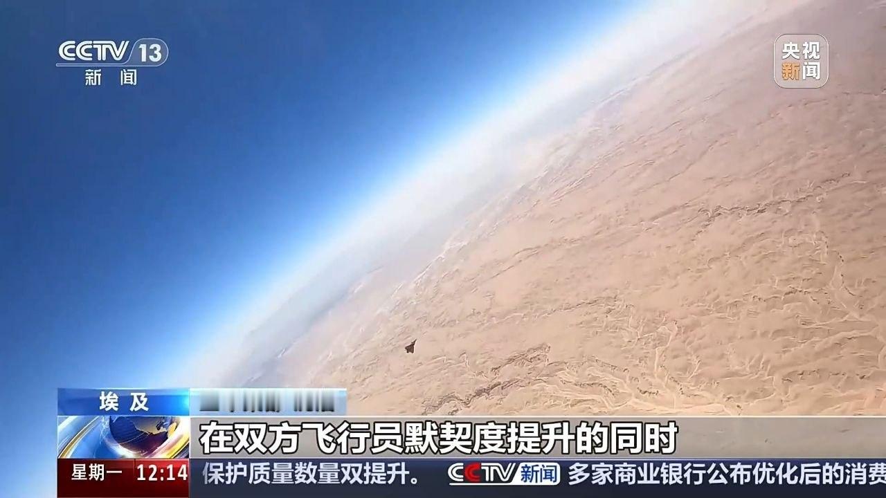 歼-16“狗斗”打不过“阵风”？歼-10C第一个不同意！看来大家都很关注8月