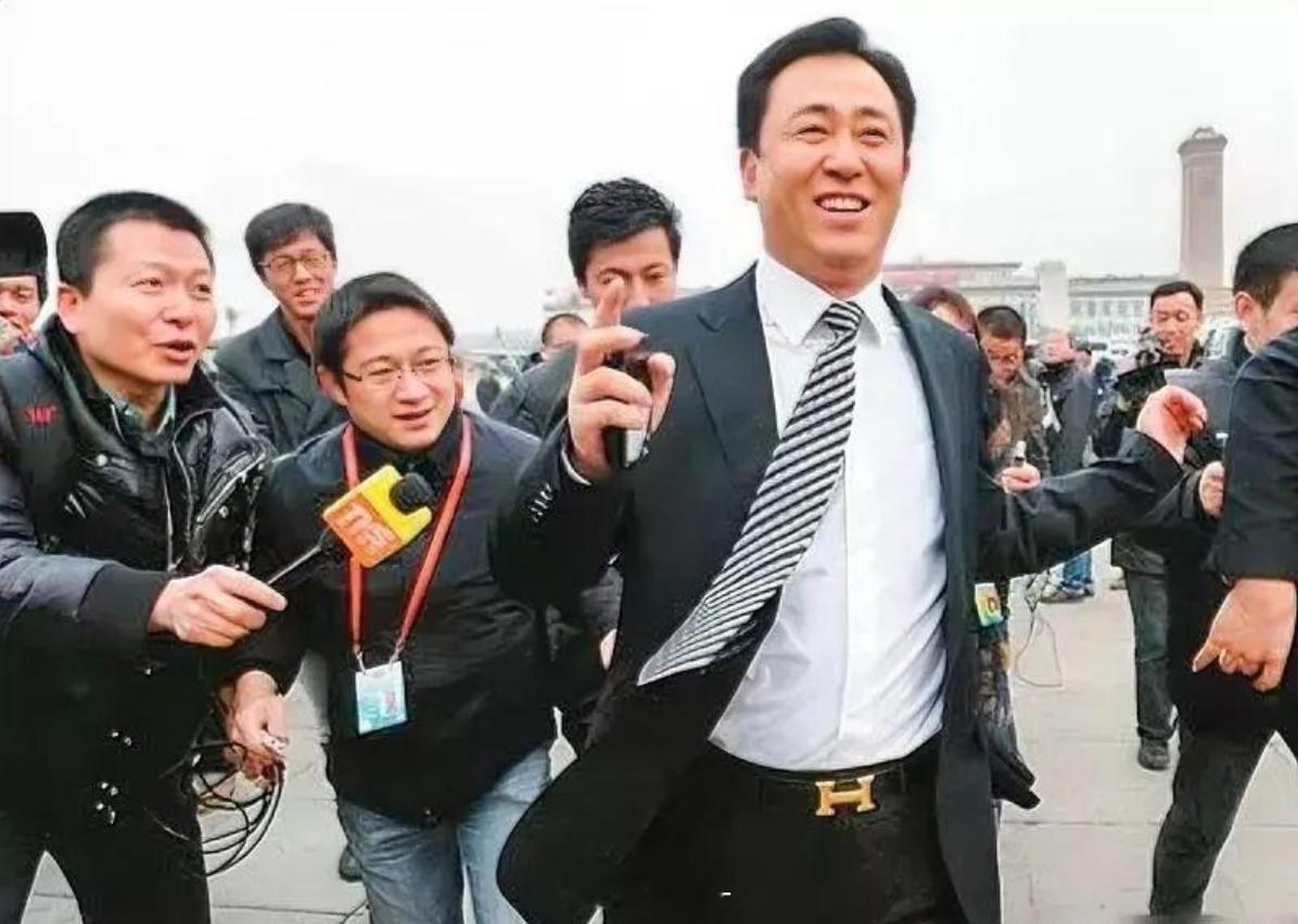 许家印无期徒刑如果要寻找一个企业来解释中国房地产黄金时代的全部逻辑。恒大是最合