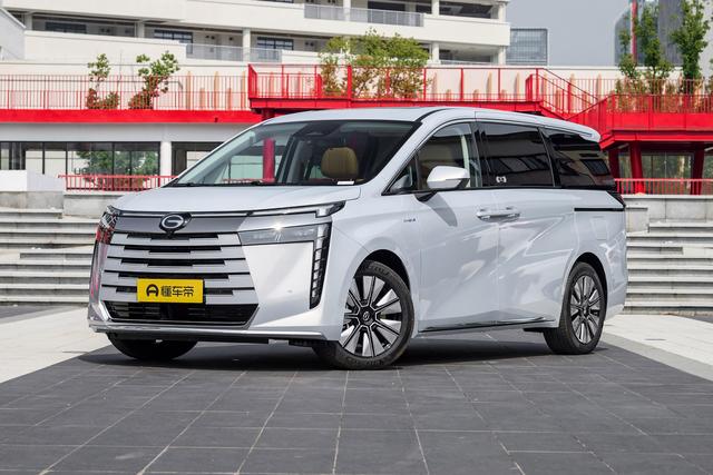 广汽传祺E8 PHEV PRO+, 高阶算力+全车智联, 家用MPV新选择