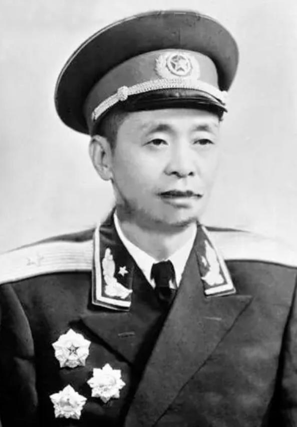1957年，开国少将甘祖昌请求总政：“我脑袋有伤，不适合当官，想回老家，去当农民