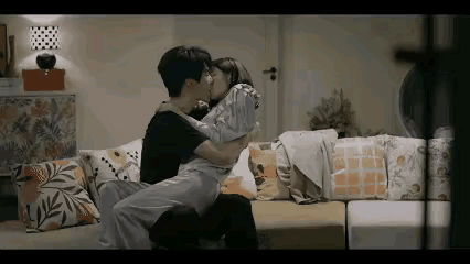 看了这段亲密戏，只想说，做女演员还是算了吧！演员片场行为男女演员cp亲密戏份