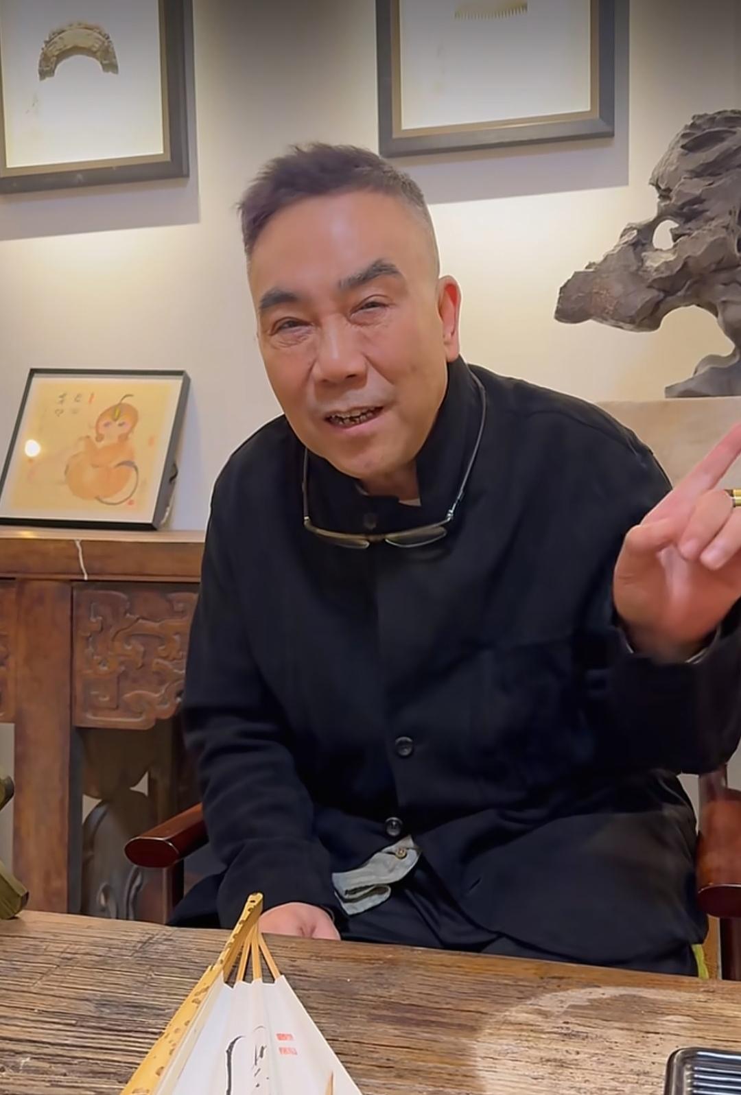最近一个月，杨议一直在碰瓷郭德纲，他说能治郭德纲的，还得是他杨老五，只要