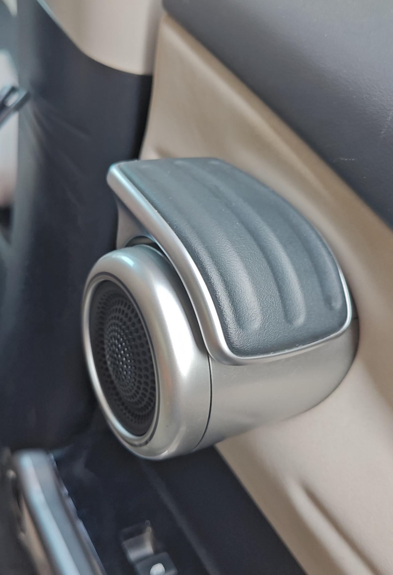 哎…今天是丢人丢大发了！真的很想吐槽一下元的这个车门，当然也怪我自己太笨了。