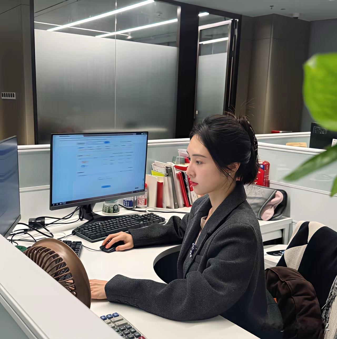 打工人日常自拍
