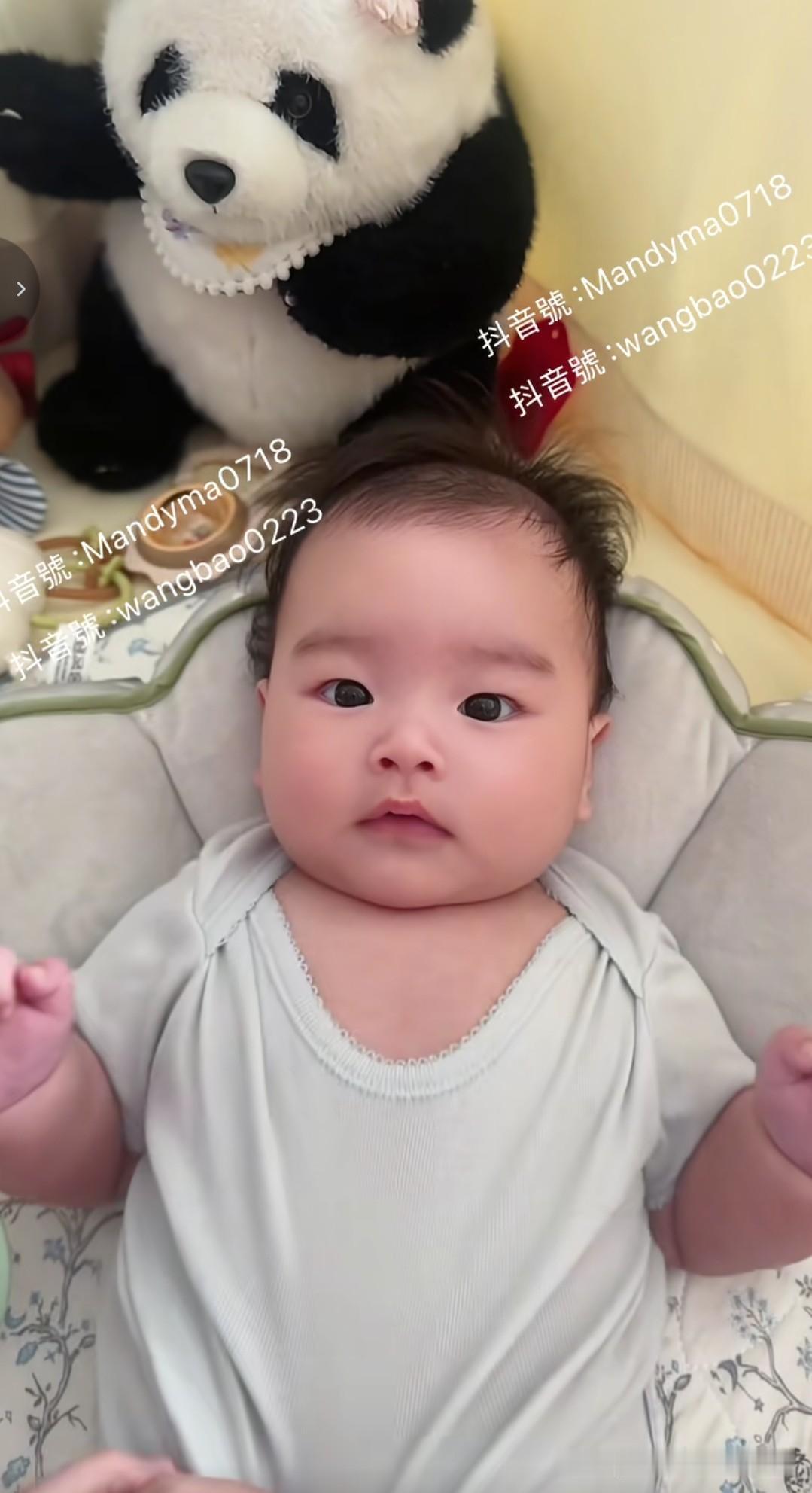 又更新啦！马筱梅晒娃，提前设定宝宝福气人设。看看视频配的语音，宝宝儿圆又胖，日子